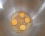 Foto langkah ke 1 dari resep Bolu Gulung selai nanas.