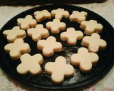 Foto del paso 4 de la receta: Galletitas de vainilla espolvoreadas con azúcar impalpable ☕