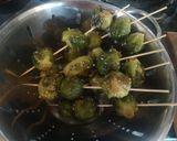 Foto del paso 3 de la receta: Brochettes de Repollitos de Bruselas