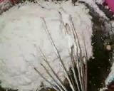 A picture of step 2 of Oreo Brownie.