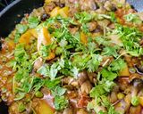 A picture of step 7 of Paddy Straw Mushroom And Peas Curry.