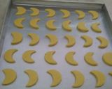 Foto langkah ke 2 dari resep Kue Bulan.