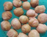 Foto langkah ke 8 dari resep Pinky Pops (Mini Donuts).