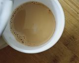 A picture of step 3 of Liquid Jaggery tea.