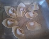 Foto del paso 5 de la receta: Arroz chaufa y wantan de camarones en salsa de tamarindo