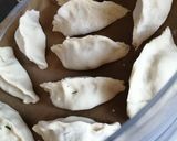 Pierożki na parze z młodą kapustą, ziemniakami i boczkiem 🥟 krok przepisu 4 zdjęcie