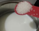 हळद दूध (haldi dudh recipe in marathi) रेसिपी स्टेप 2 फोटो 