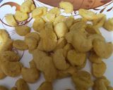 A picture of step 3 of Moong Dal steam pakode with curry.