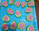 Foto langkah ke 9 dari resep Bakpao No Mixer Character Semangka.