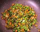 A picture of step 7 of South Indian Rava Upma.