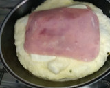 Foto del paso 2 de la receta: Soufflé simil pizza en sartén cobertura de tomates cherrys y queso