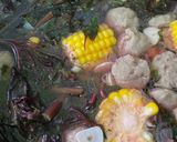 Foto langkah ke 7 dari resep Bayam Merah, Jagung & Bakso.