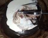 A picture of step 7 of Irish Strawberry Choco Cake.
