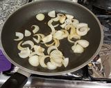Foto del paso 2 de la receta: Salmón con salsa de soja y miel