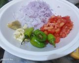 A picture of step 1 of Matter pulao.
