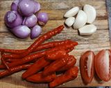 Foto langkah ke 3 dari resep Sambal Cumi Asin Pete.