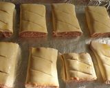 A picture of step 4 of Mini sausage rolls.