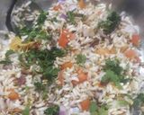 A picture of step 3 of Sprout bhel.