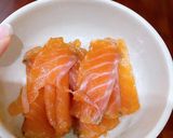 Hình bước làm 1 của món Salad cá hồi muối