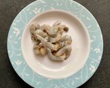 Foto langkah ke 1 dari resep Oseng Putren Wortel Udang.