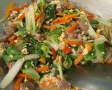 Foto langkah ke 4 dari resep #78 Tumis Sawi Putih Bakso dan Telor.