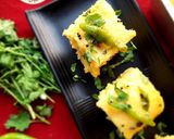 A picture of step 7 of Sooji Besan Khaman Dhokla.