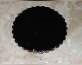 A picture of step 5 of No bake chocolate ceremal tart.