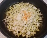 Foto del paso 2 de la receta Fideuá de calabacin y gambas