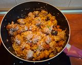 Foto del paso 5 de la receta: Arroz con secreto ibérico y setas