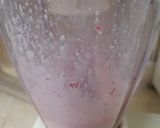A picture of step 2 of Strawberry Milkshake 🍓.