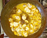 Foto del paso 2 de la receta: Pastel de Papas y Acelga con relleno de Champiñones
