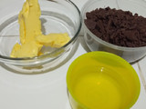 Fudgy n chewy brownies