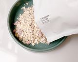 Foto langkah ke 2 dari resep Sarapan Diet : Chia Seed Oatmeal Strawberry (197 kkal).