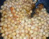 A picture of step 4 of Fry chana chat.