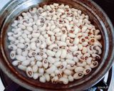 A picture of step 1 of Healthy tasty lobia(black eye peas) masaledar curry.