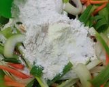 Foto langkah ke 2 dari resep Yachaejeon / 야채전 / Korean Vegetable Pancake.