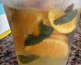 Foto del paso 1 de la receta: Agua de naranja y hierbabuena, para ayudar a la digestión