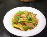 Hình bước làm 3 của món Gà xào măng tây
