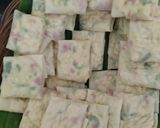 Foto langkah ke 3 dari resep Martabak Tahu sosis.
