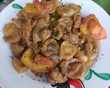 Foto langkah ke 5 dari resep Tumis Ayam Jamur kancing.