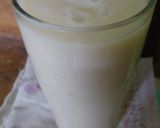 A picture of step 3 of Banana shake.