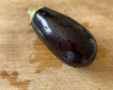 A picture of step 1 of 🍆 Aubergine and basil marinated with olive oil salad.