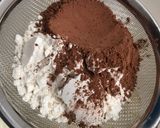 Foto langkah ke 2 dari resep Black Forest Mini (Birthday Cake).