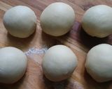 Hình bước làm 4 của món Bánh ngàn lớp nhân khoai môn trứng muối