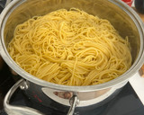 Foto del paso 1 de la receta: Spaghettis de huevo al pesto