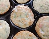 A picture of step 5 of Rava uttapam.