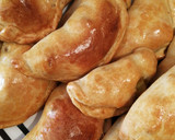 Foto del paso 8 de la receta: Empanadillas de carne Peruanas