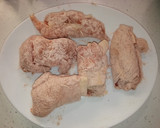 Foto del paso 2 de la receta: Rollito de pollo en salsa de queso