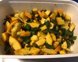 Une image de l'étape 6 de Courgette orange au céleri branche et curry.