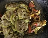 A picture of step 4 of Roasted Lauki sabji.